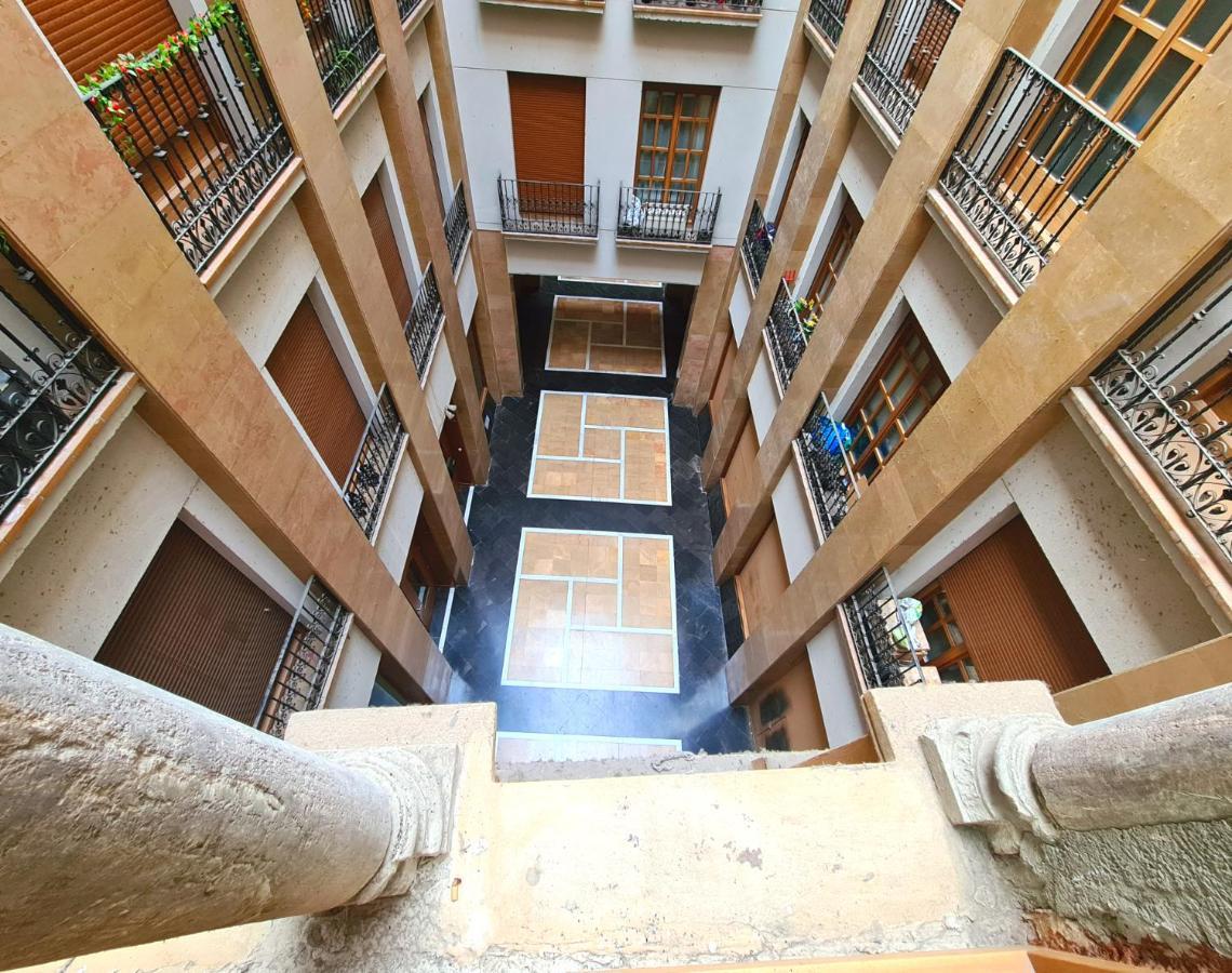 Apartamentos Dos Torres Vinyamar - Rincón del Tubo Saragoça Exterior foto